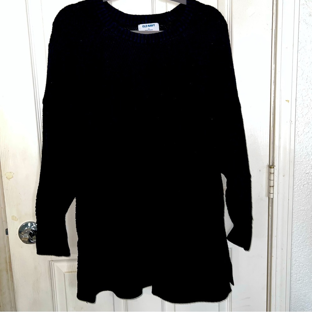 Black Old Navy cozy sweater